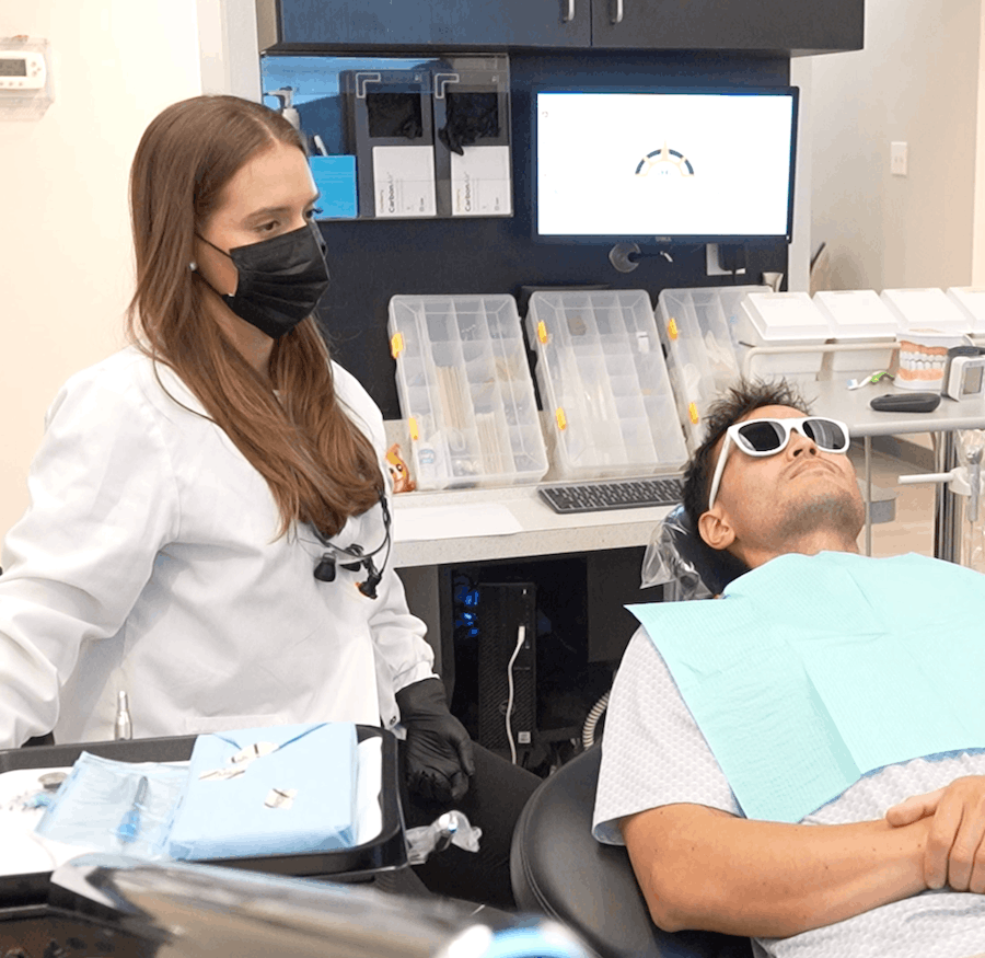 Implants & Restorative 